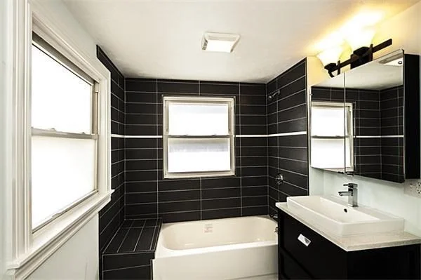 2 bed, 2 bath apartment for rent at 18 Cottage Park Ave Unit 1, North Cambridge — photo 5 of 9