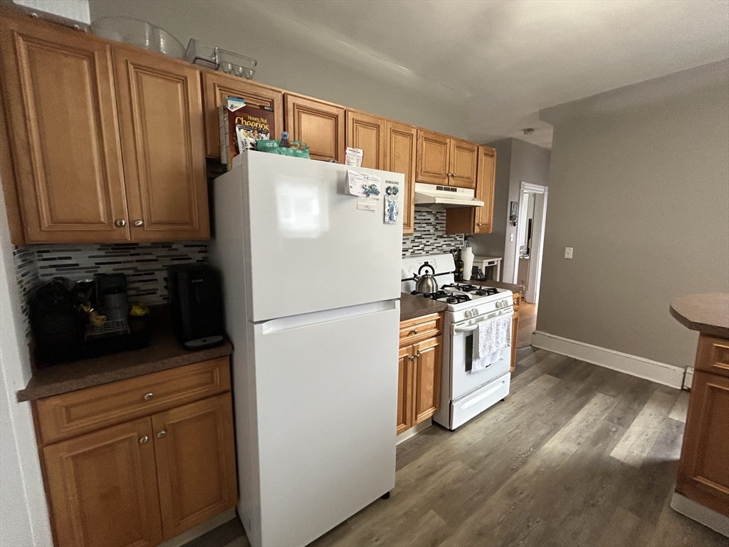 4 bed, 1 bath apartment for rent at 18 Crawford St Unit 2FL, Malden — photo 3 of 19