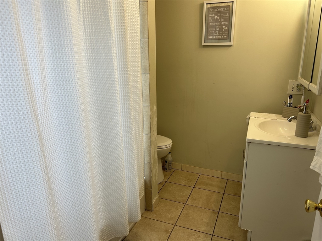4 bed, 1 bath apartment for rent at 18 Crawford St Unit 2FL, Malden — photo 18 of 19