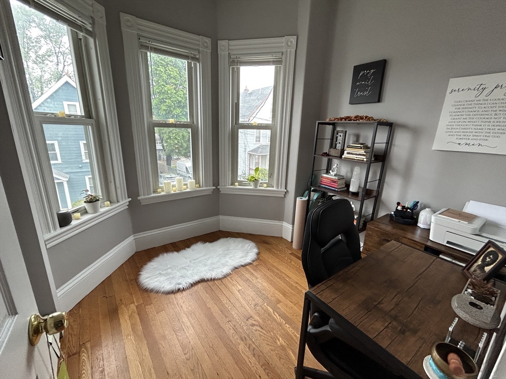 4 bed, 1 bath apartment for rent at 18 Crawford St Unit 2FL, Malden — photo 8 of 19