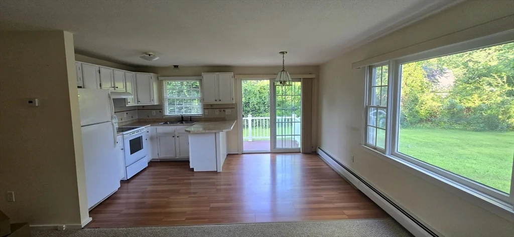 2 bed, 1 bath apartment for rent at 18 Crescent Ave Unit 1, West Brookfield — photo 2 of 7
