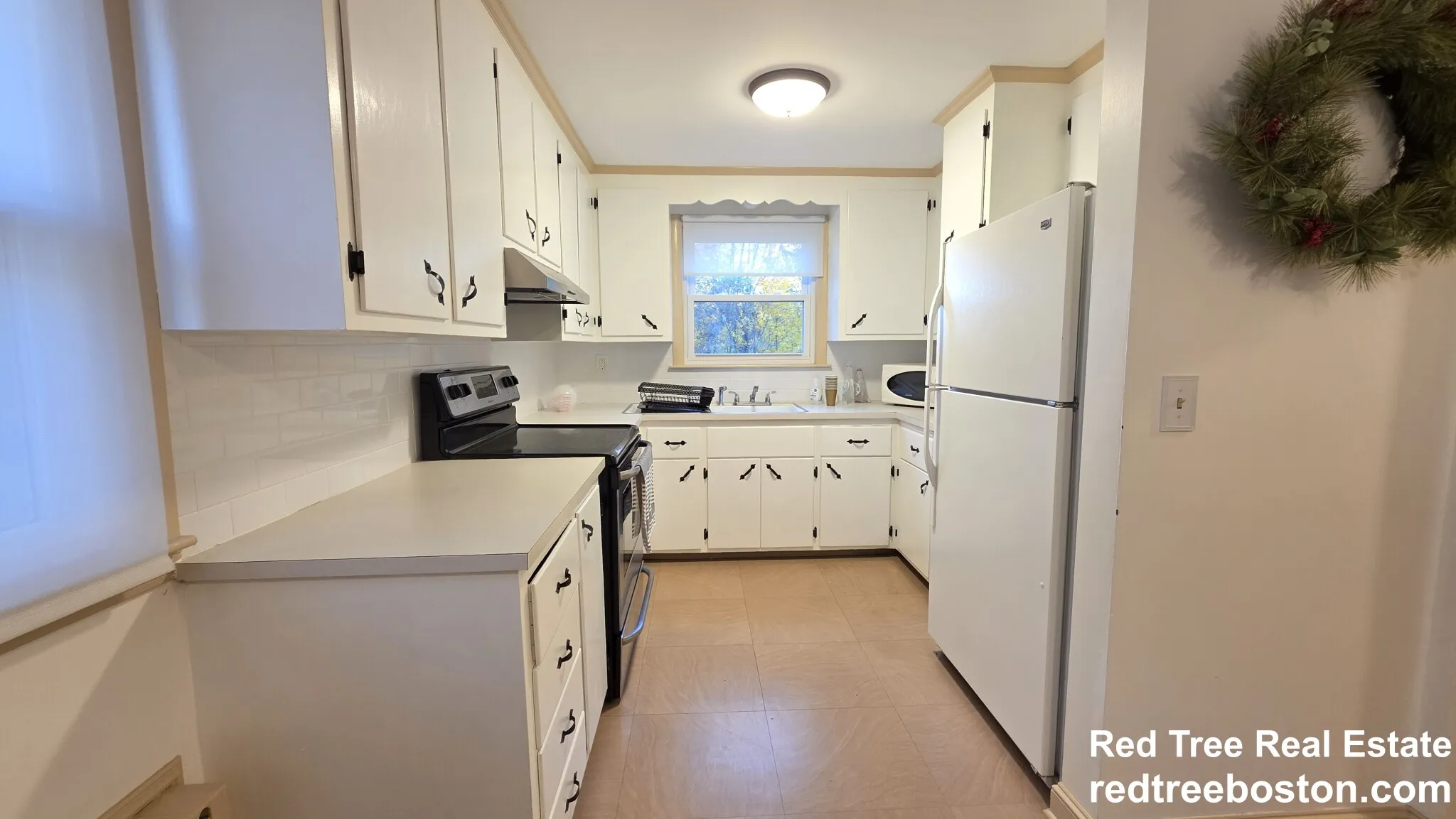 3 bed, 1 bath apartment for rent at 18 Cresthill Rd Unit 1, Oak Square — photo 13 of 22