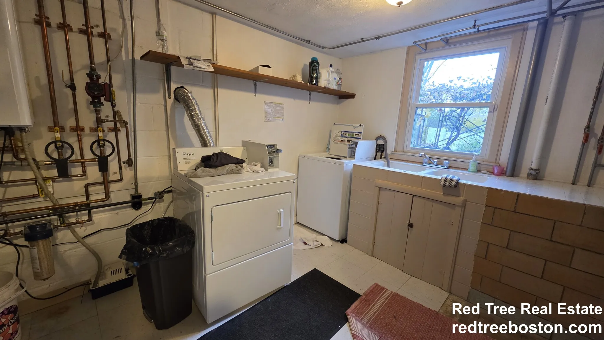 3 bed, 1 bath apartment for rent at 18 Cresthill Rd Unit 1, Oak Square — photo 10 of 22