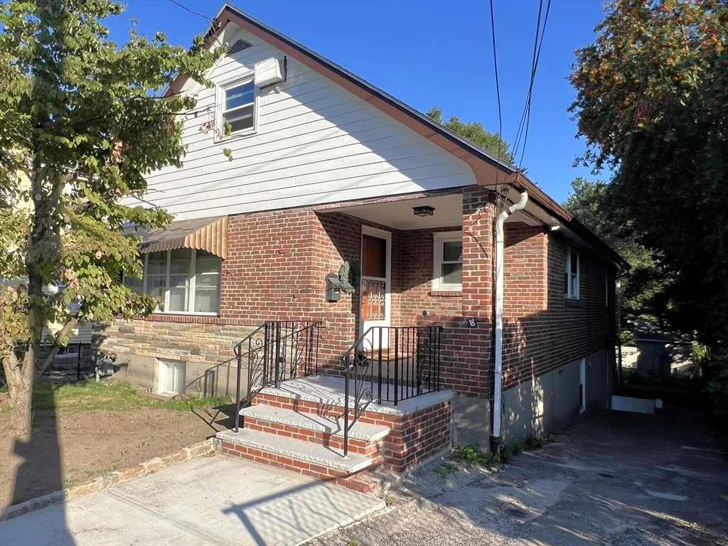 2 bed, 1 bath apartment for rent at 18 Cresthill Rd Unit 18, Brighton