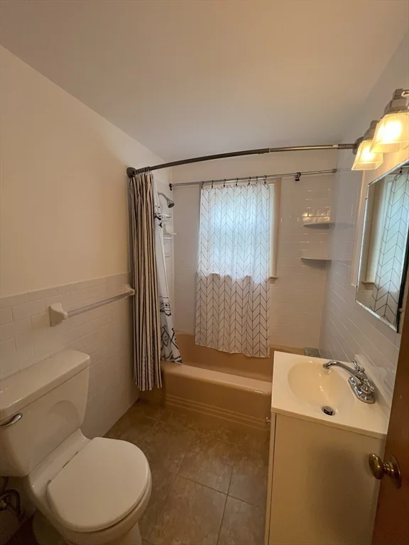 2 bed, 1 bath apartment for rent at 18 Cresthill Rd Unit 18, Brighton — photo 12 of 17