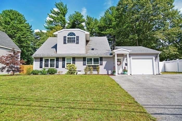 4 bed, 2 bath apartment for rent at 18 Curtis Rd, West Natick — photo 1 of 23