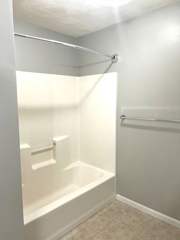 2 bed, 1 bath apartment for rent at 18 Dale St Unit 6H, Andover — photo 9 of 12