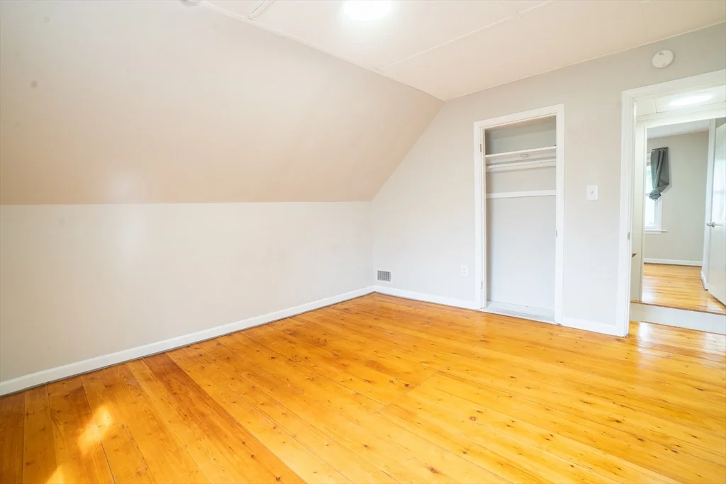 3 bed, 1 bath apartment for rent at 18 Drew Ave Unit 1, Weymouth — photo 11 of 12