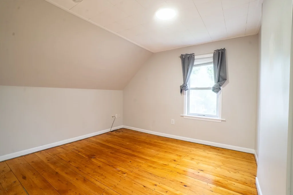 3 bed, 1 bath apartment for rent at 18 Drew Ave Unit 1, Weymouth — photo 8 of 12
