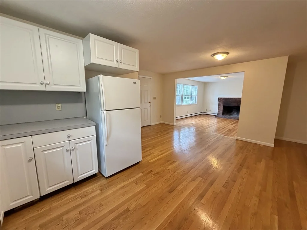 3 bed, 1 bath apartment for rent at 18 Dunstan St Unit 1, West Newton — photo 11 of 29