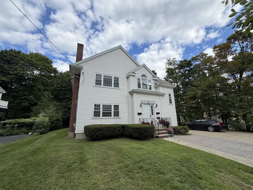 3 bed, 1 bath apartment for rent at 18 Dunstan St Unit 1, West Newton — photo 1 of 29