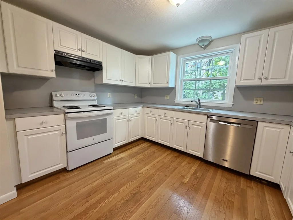 3 bed, 1 bath apartment for rent at 18 Dunstan St Unit 1, West Newton — photo 9 of 29
