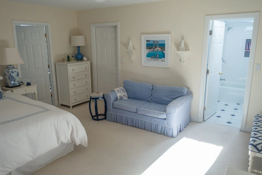 3 bed, 2 bath apartment for rent at 18 Earle Rd, Wellesley — photo 23 of 33
