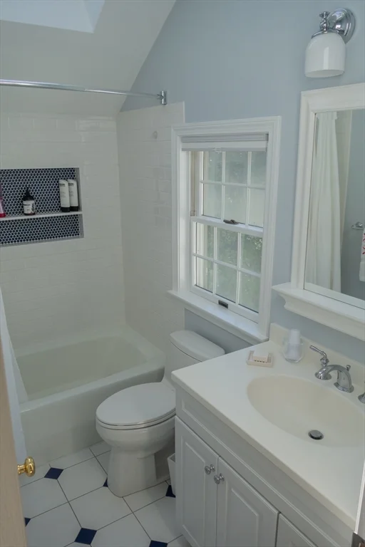 3 bed, 2 bath apartment for rent at 18 Earle Rd, Wellesley — photo 26 of 33