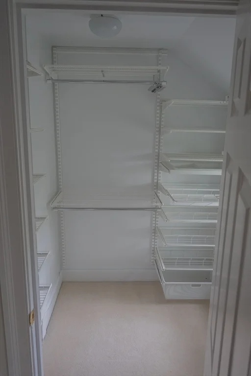 3 bed, 2 bath apartment for rent at 18 Earle Rd, Wellesley — photo 24 of 33