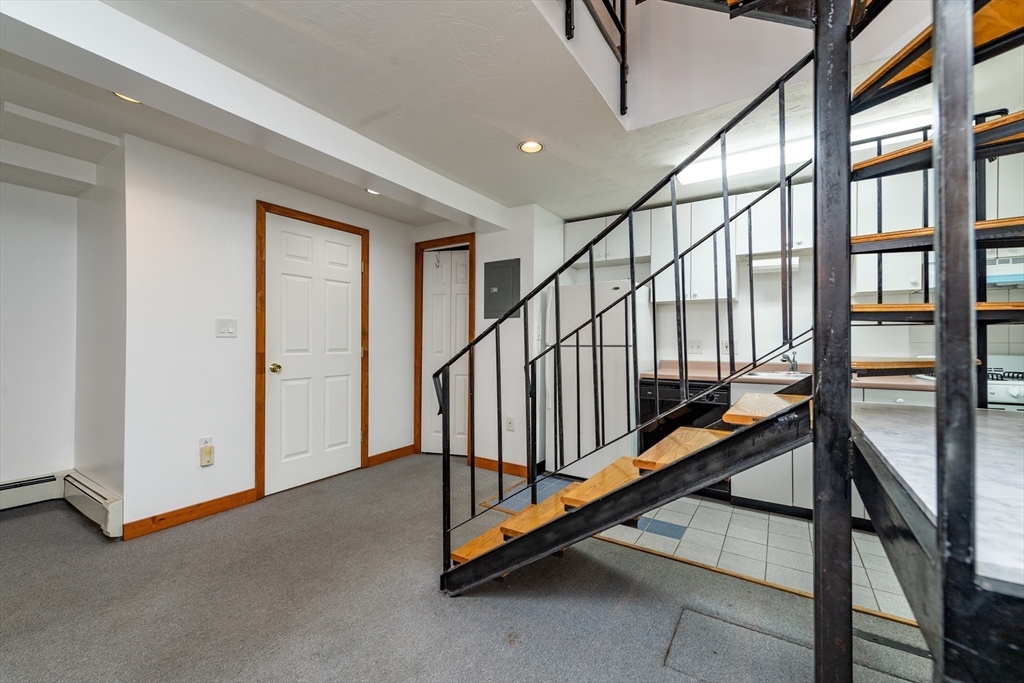 2 bed, 1 bath apartment for rent at 18 Edgerly Unit 1, Back Bay — photo 7 of 10