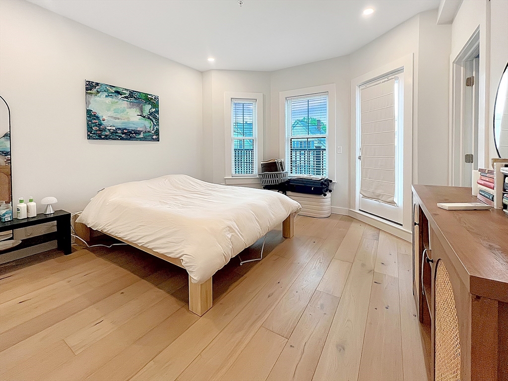 2 bed, 2 bath apartment for rent at 18 Edward St Unit 2, Medford — photo 5 of 12