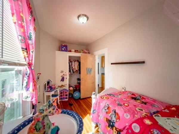 3 bed, 1 bath apartment for rent at 18 Egleston Unit 2, Jamaica Plain — photo 8 of 24