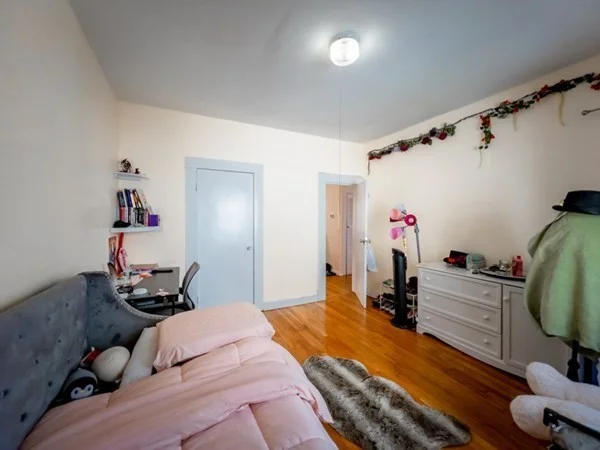 3 bed, 1 bath apartment for rent at 18 Egleston Unit 2, Jamaica Plain — photo 14 of 24