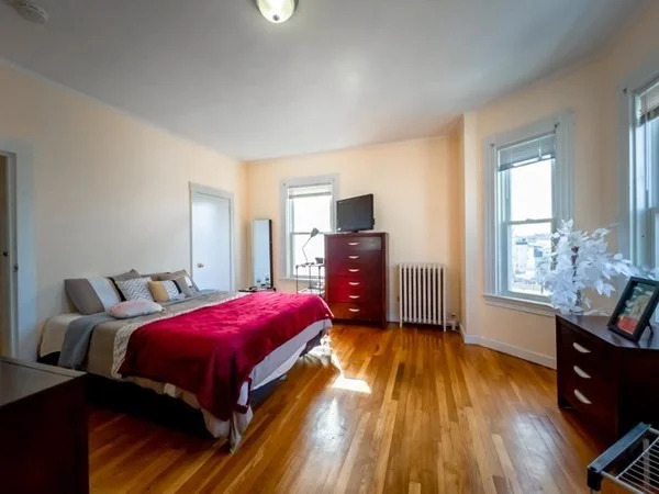 3 bed, 1 bath apartment for rent at 18 Egleston Unit 2, Jamaica Plain — photo 16 of 24
