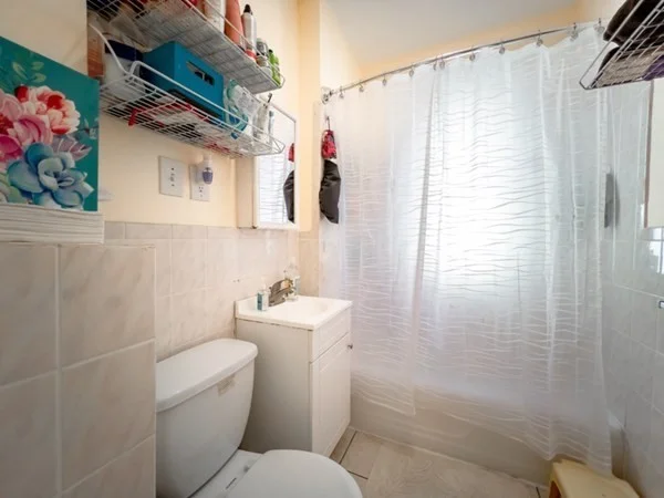 3 bed, 1 bath apartment for rent at 18 Egleston Unit 2, Jamaica Plain — photo 5 of 24