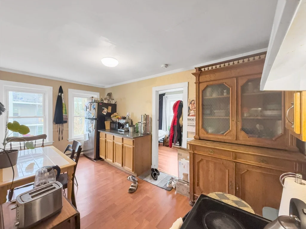 3 bed, 1 bath apartment for rent at 18 Egleston Unit 3, Jamaica Plain — photo 7 of 21