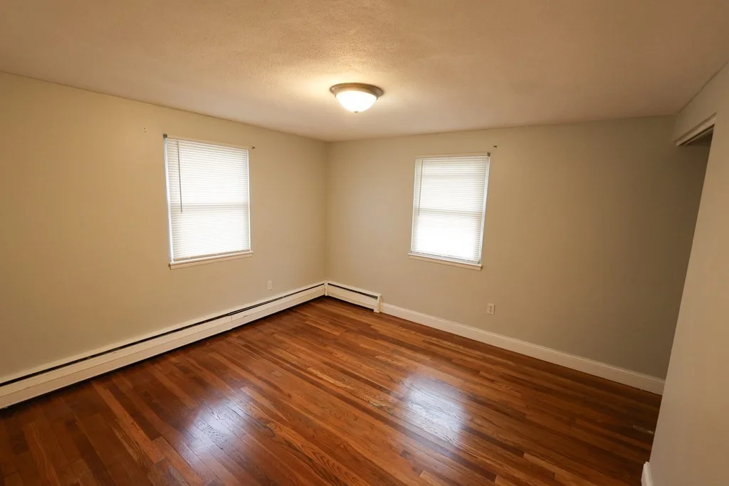 2 bed, 1 bath apartment for rent at 18 Essex St Unit 3, North Quincy — photo 5 of 7