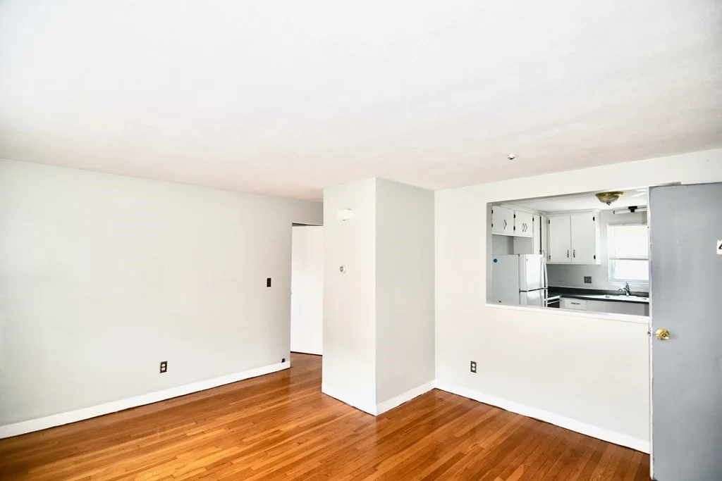2 bed, 1 bath apartment for rent at 18 Essex St Unit 4, Squantum — photo 11 of 14
