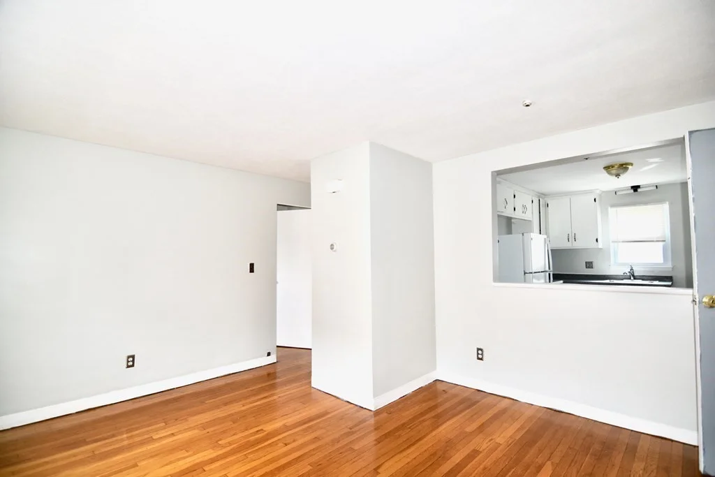 2 bed, 1 bath apartment for rent at 18 Essex St Unit 4, Squantum — photo 2 of 14