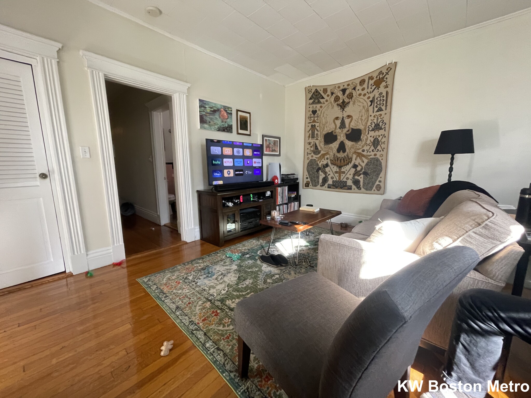 2 bed, 1 bath apartment for rent at 18 Euston St Unit 4, Brookline — photo 2 of 7