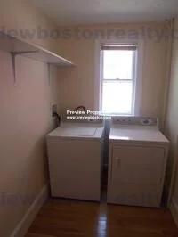 3 bed, 1 bath apartment for rent at 18 Fairbanks St Unit 1, Oak Square — photo 31 of 38