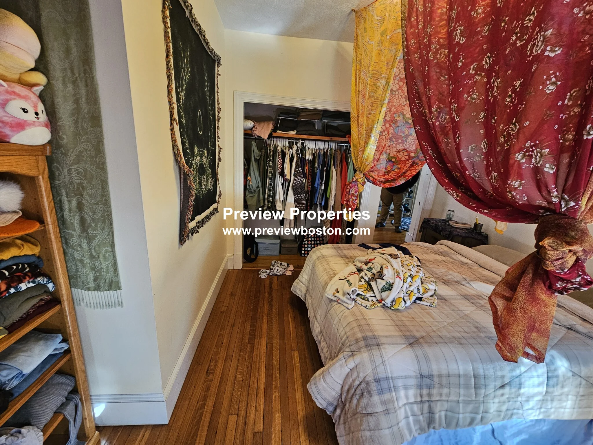 3 bed, 1 bath apartment for rent at 18 Fairbanks St Unit 1, Oak Square — photo 10 of 38