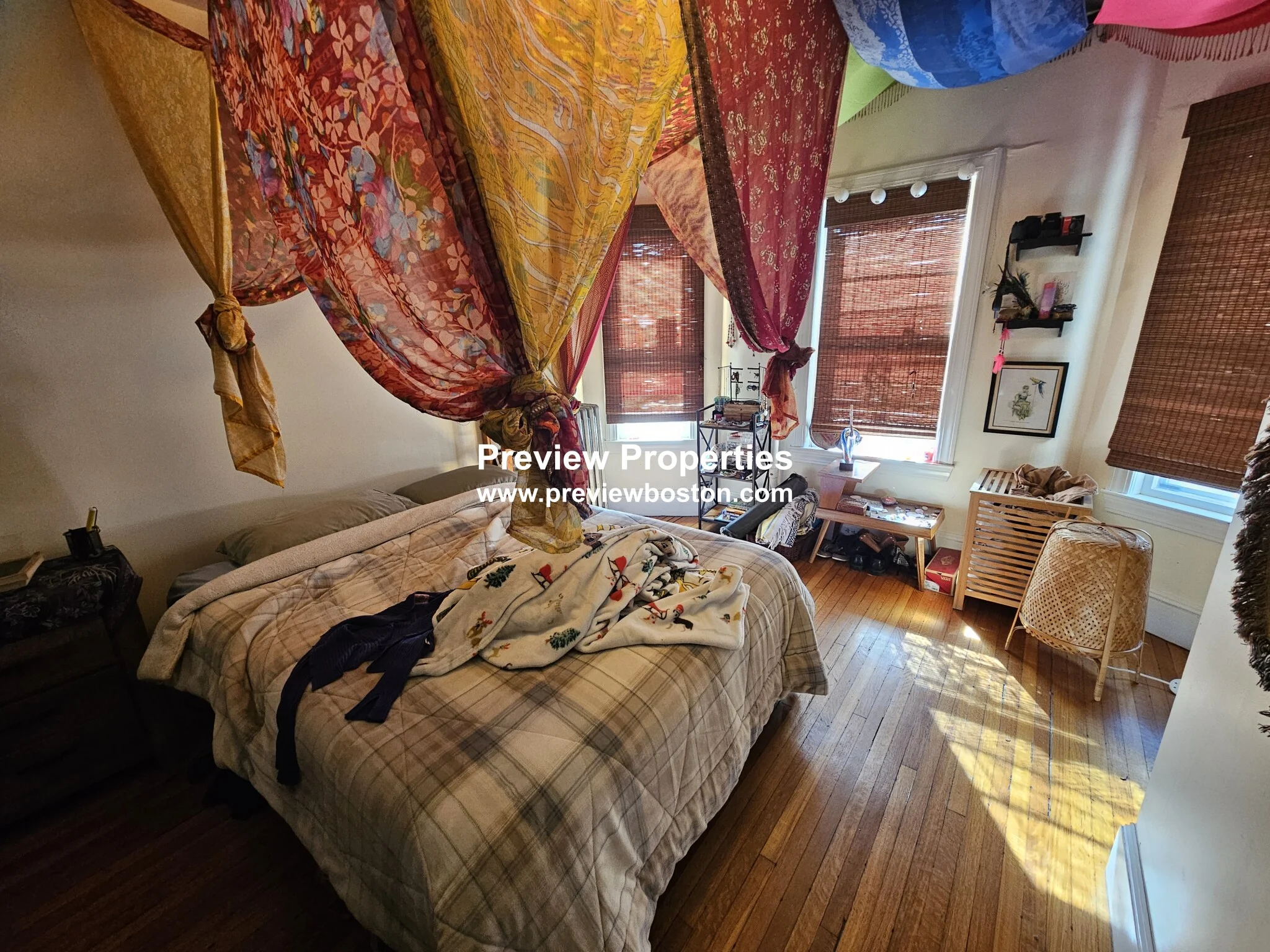 3 bed, 1 bath apartment for rent at 18 Fairbanks St Unit 1, Oak Square — photo 9 of 38