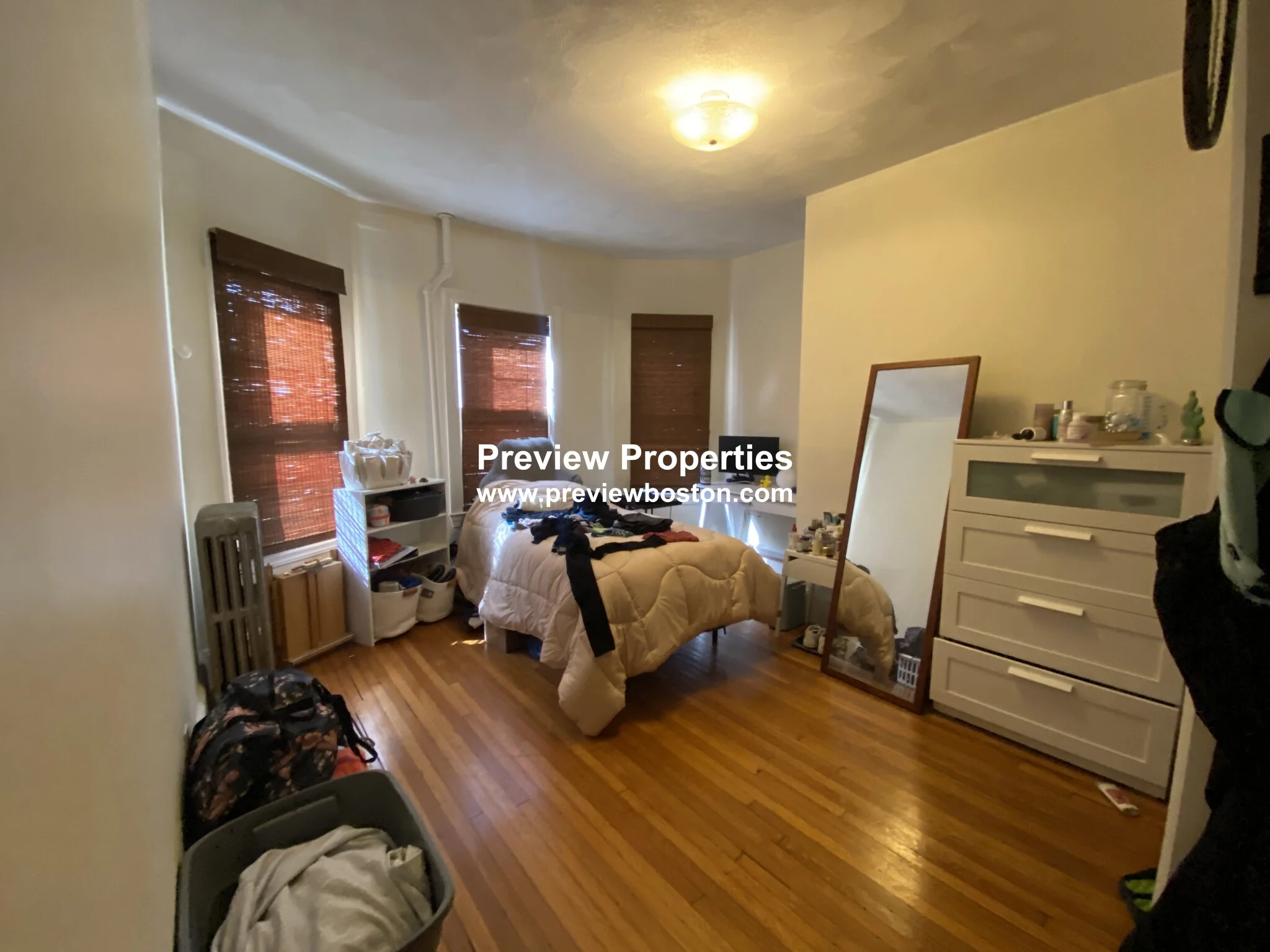 3 bed, 1 bath apartment for rent at 18 Fairbanks St Unit 1, Oak Square — photo 21 of 38