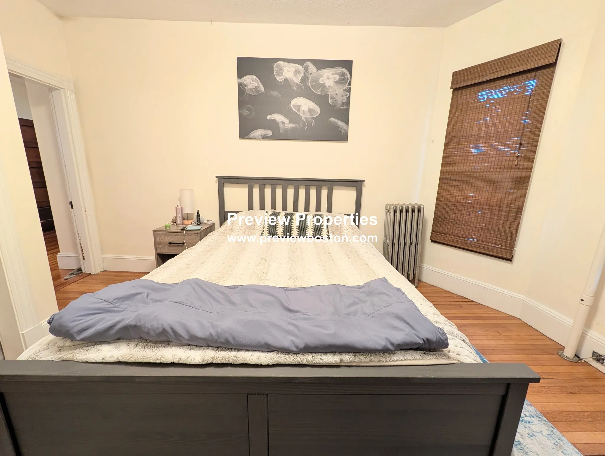 3 bed, 1 bath apartment for rent at 18 Fairbanks St Unit 1P, Oak Square — photo 6 of 20