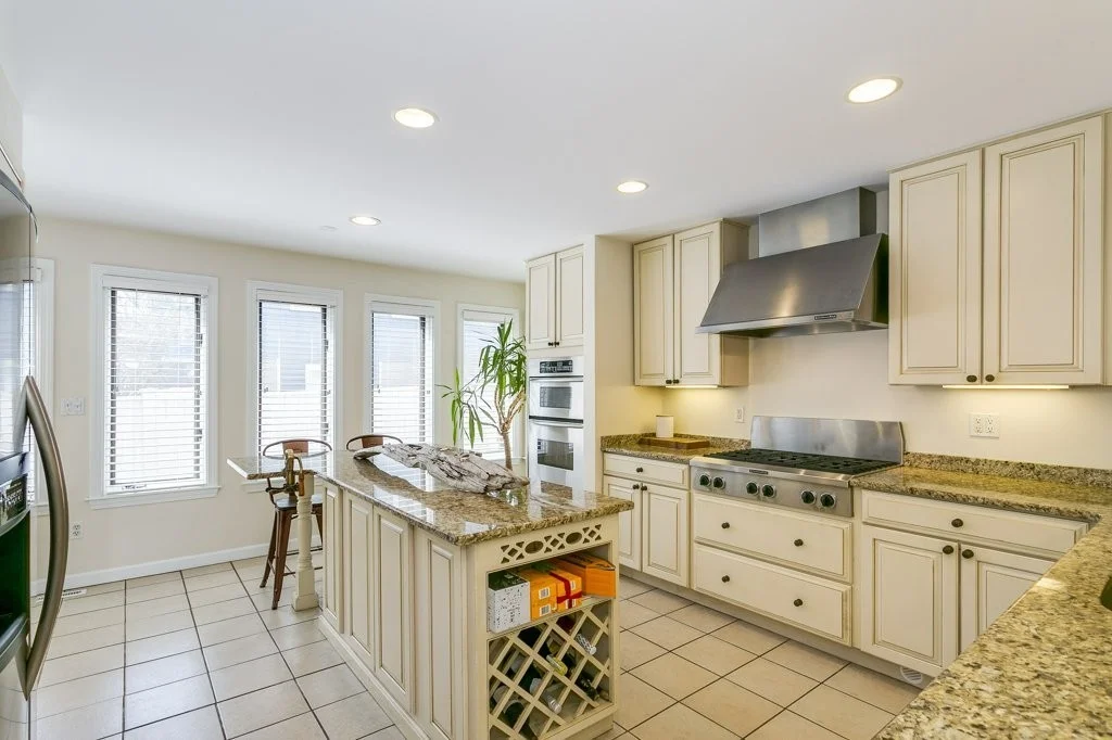 4 bed, 3 bath apartment for rent at 18 Ferrin St, Charlestown — photo 5 of 25