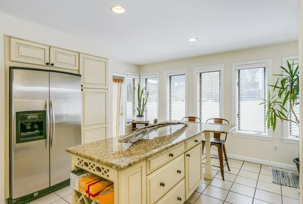 4 bed, 3 bath apartment for rent at 18 Ferrin St, Charlestown — photo 9 of 25
