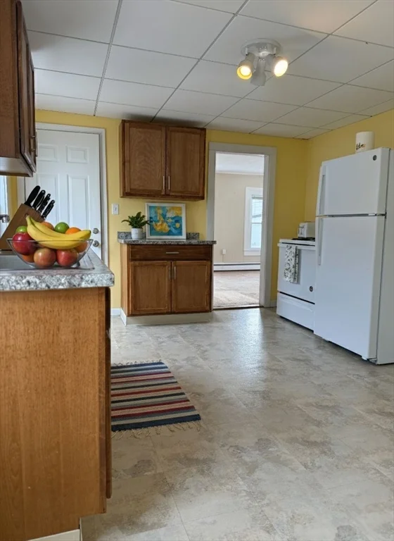 2 bed, 1 bath apartment for rent at 18 Fisher St Unit 2, North Attleboro — photo 3 of 11
