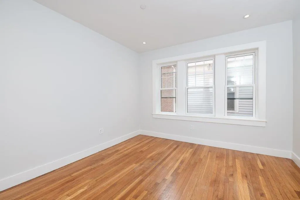 1 bed, 1 bath apartment for rent at 18 Forest St Unit 44, Baldwin — photo 6 of 7
