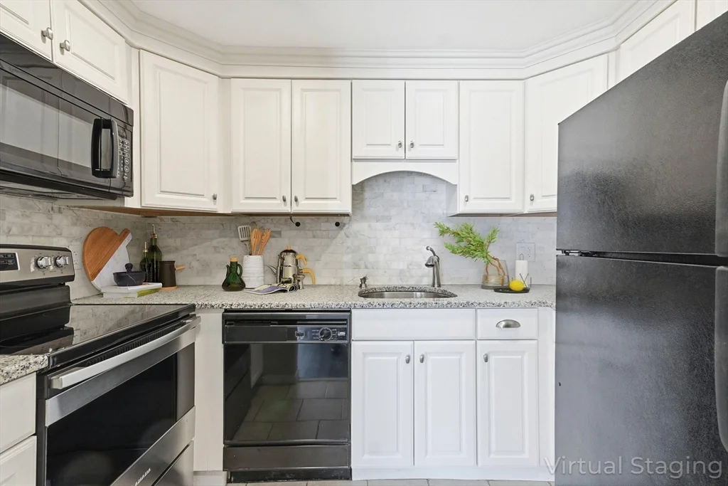 2 bed, 1 bath apartment for rent at 18 Fountain Ln Unit 2, Weymouth — photo 10 of 31