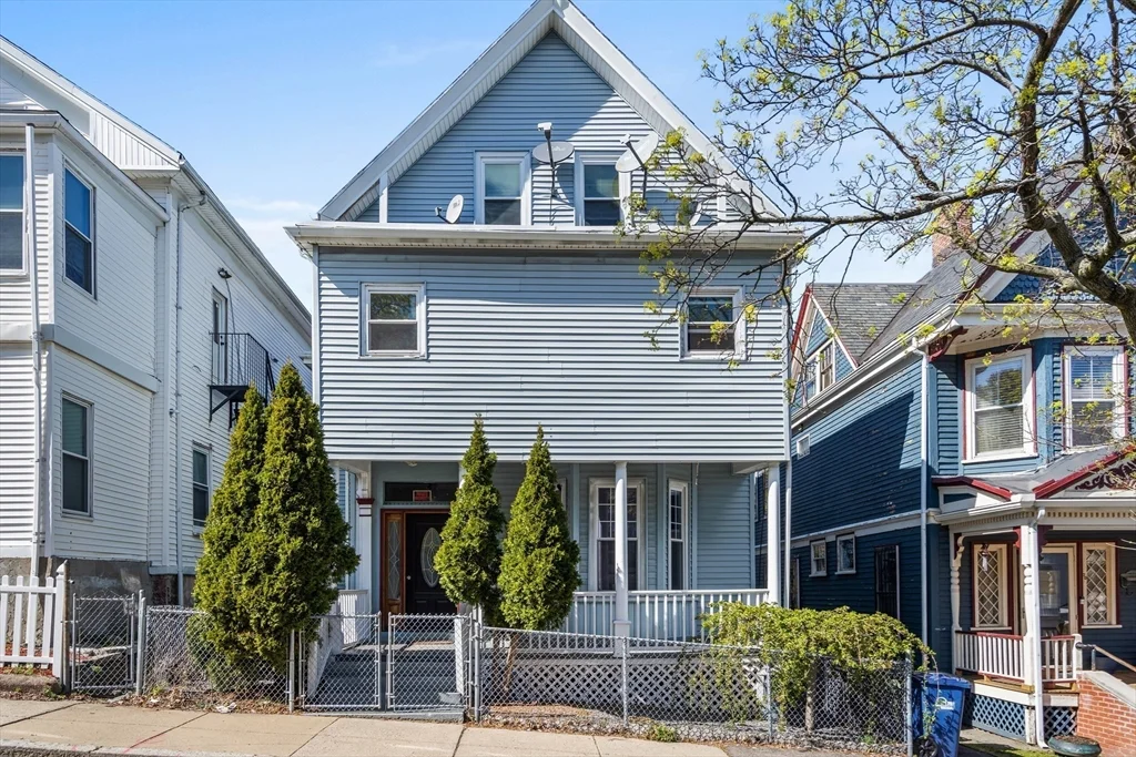 3 bed, 2 bath apartment for rent at 18 Gaston St Unit 2, Roxbury — photo 22 of 22