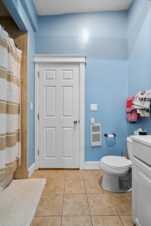 3 bed, 2 bath apartment for rent at 18 Gaston St Unit 2, Roxbury — photo 19 of 22