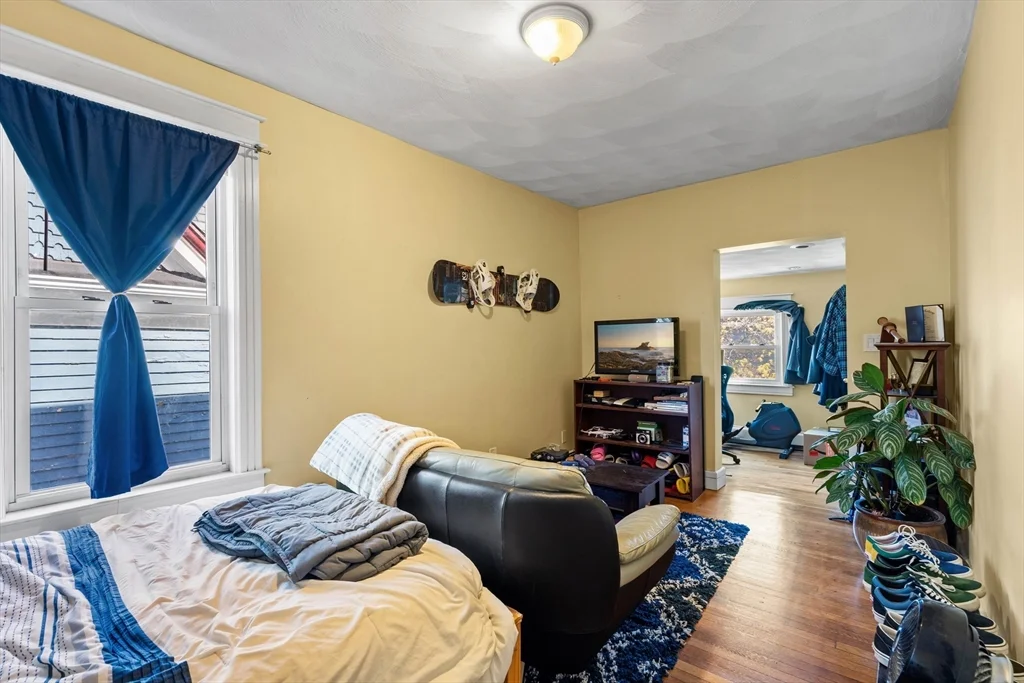 3 bed, 2 bath apartment for rent at 18 Gaston St Unit 2, Roxbury — photo 13 of 22