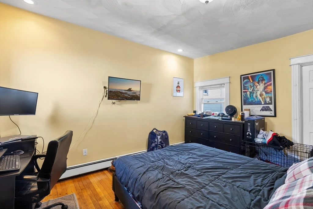 3 bed, 2 bath apartment for rent at 18 Gaston St Unit 2, Roxbury — photo 15 of 22