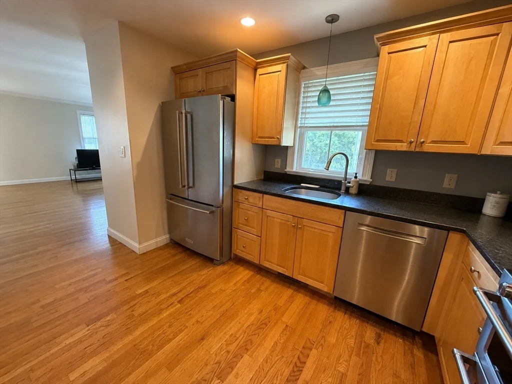 4 bed, 3 bath apartment for rent at 18 Gilkey Ct Unit 18, Watertown — photo 3 of 36