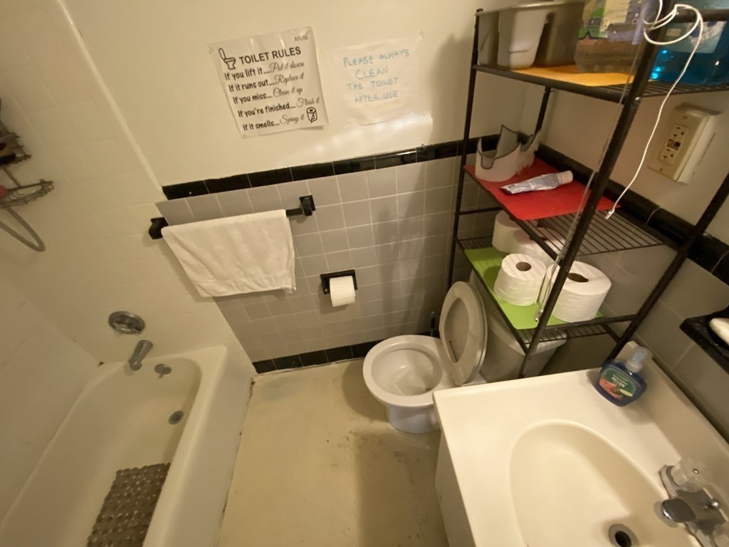 3 bed, 1 bath apartment for rent at 18 Glenville Ave Unit 3, Allston — photo 9 of 13