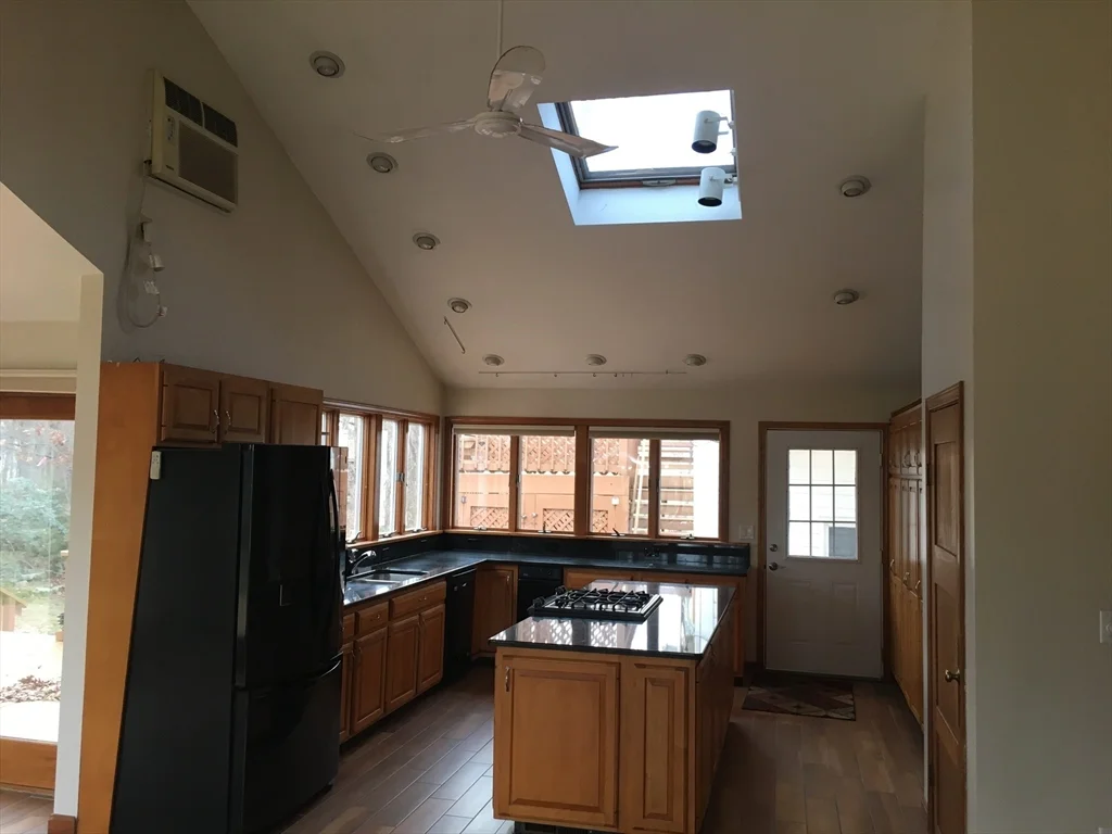 3 bed, 2 bath apartment for rent at 18 Glenwood Ave Unit A, Foxboro — photo 10 of 26