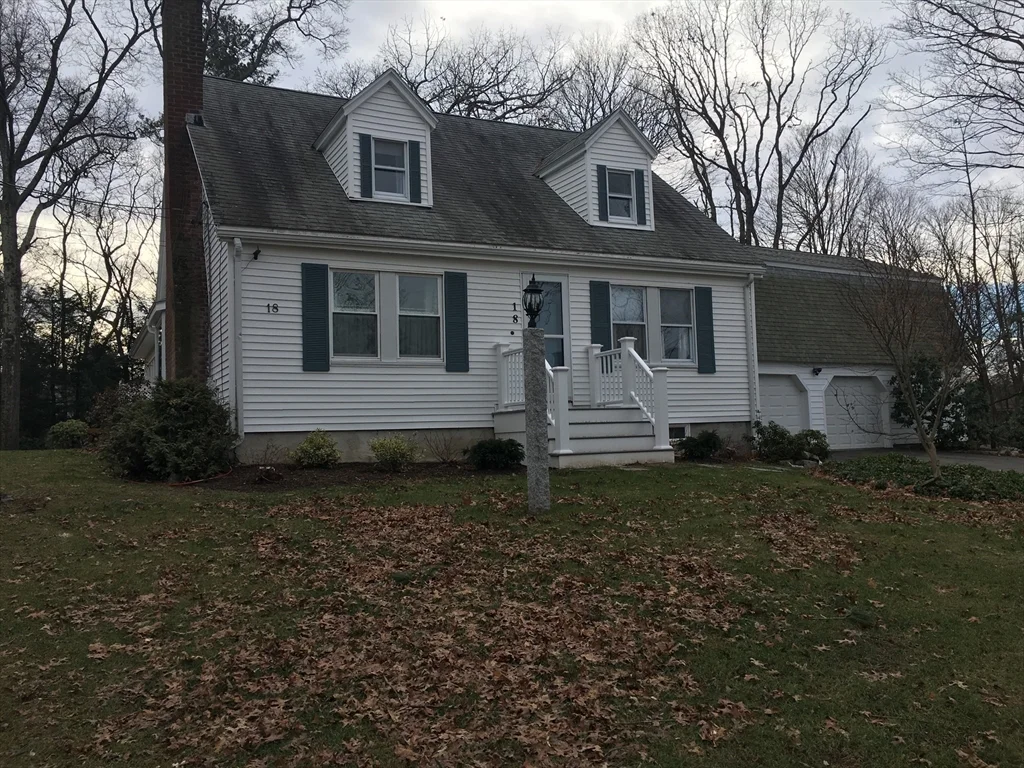 3 bed, 2 bath apartment for rent at 18 Glenwood Ave Unit A, Foxboro — photo 2 of 26