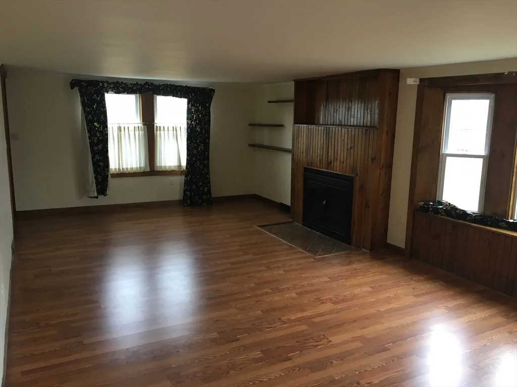 3 bed, 2 bath apartment for rent at 18 Glenwood Ave Unit A, Foxboro — photo 17 of 26