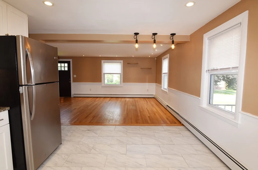 2 bed, 2 bath apartment for rent at 18 Gould Rd, Braintree Highlands — photo 11 of 40